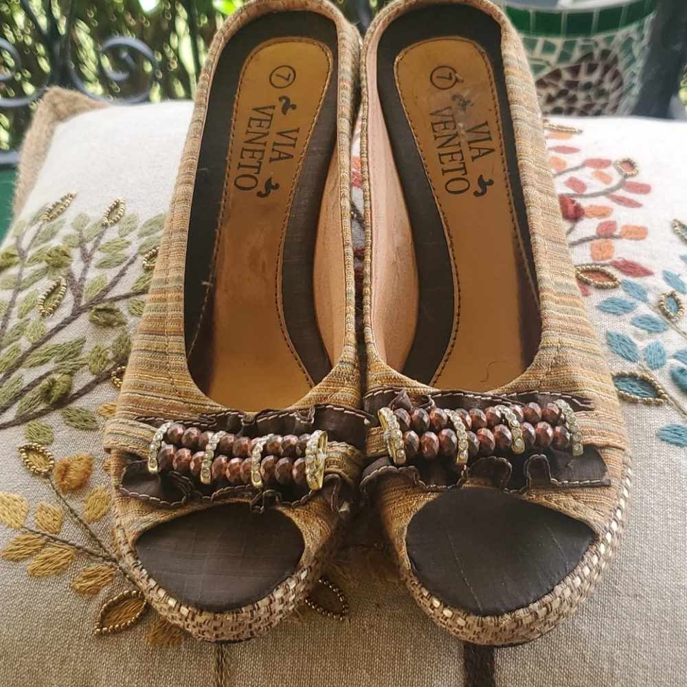 VIA VANETO Slip wedge shoes